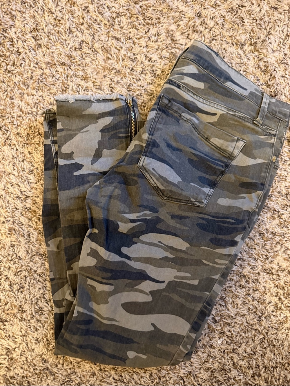 Express Women’s Skinny Camo Jeans in Olive and Gray